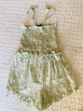 Summer Jumpsuit  10 Jahre (passt aber besser 8-9 Jahre)