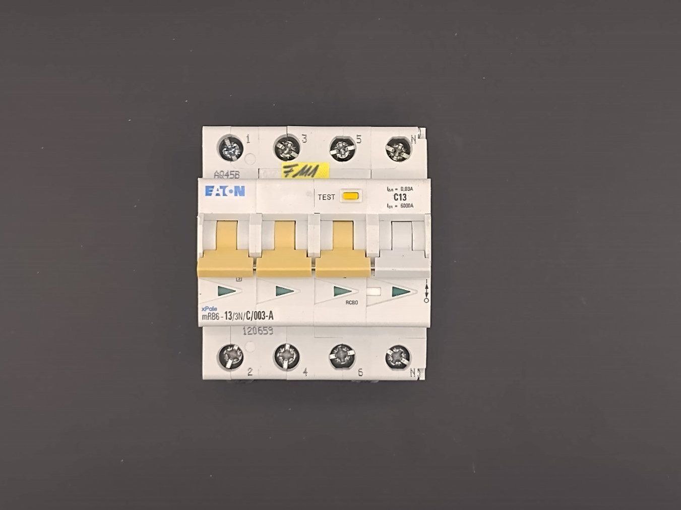 Eaton Interruttori: Eaton mRB6-13/3N/C/003-A – Usato da Winterthur venduto da Hint17