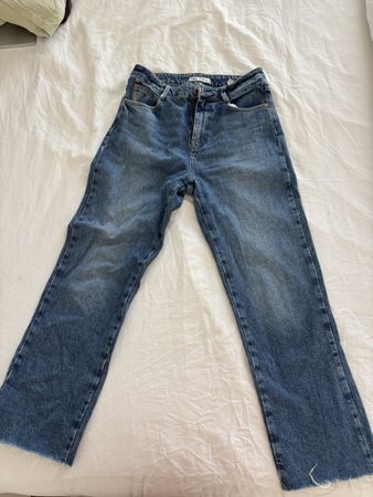 Blaue Zara Jeans mit geradem Schnitt in Grösse 40 