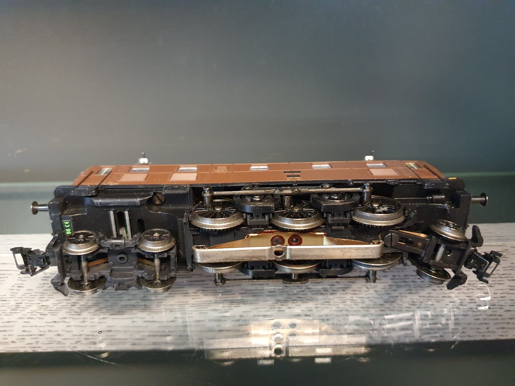 Märklin Modellini di ferrovie: MÄRKLIN: SBB Ae 3/6II BRAUN DIGITAL – Usato da Biglen venduto da taunus82 3