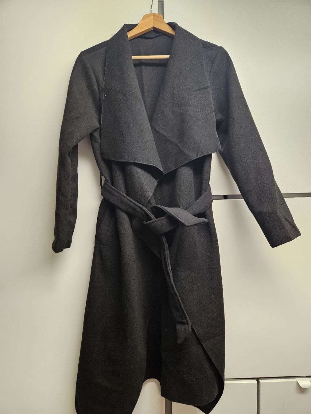 Cappotti: Schwarzer eleganter Wintermantel Gr. M – Nuovo (secondo la descrizione) da Langnau am Albis venduto da Alci68 1