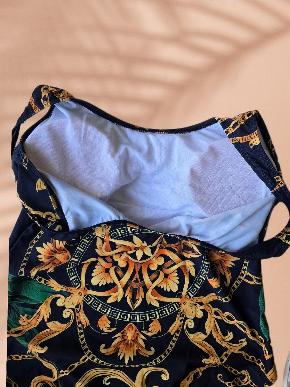 Badekleider & Bikinis: Eleganter Badeanzug – Neu und originalverpackt aus Aarburg von Hystoria 2