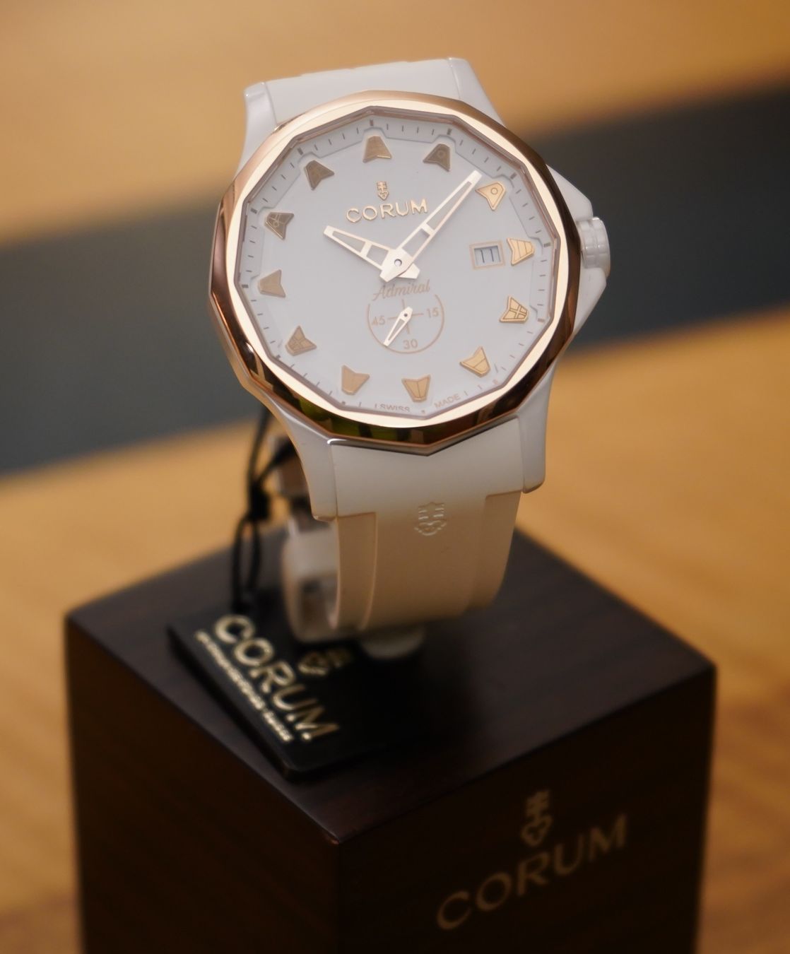 Corum Orologi: Corum Admiral 42 automatic, ceramic case, 18K gold bezel – Nuovo e nell'imballaggio originale da Zürich venduto da MatthiasBruetsch 2