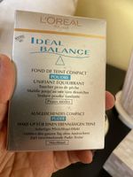 Loréal Fond de teint compact unifiant peaux mixtes neuf