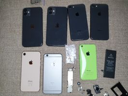 7 Stk. Apple iPhones verschiedene Modelle Ersatzteile defekt