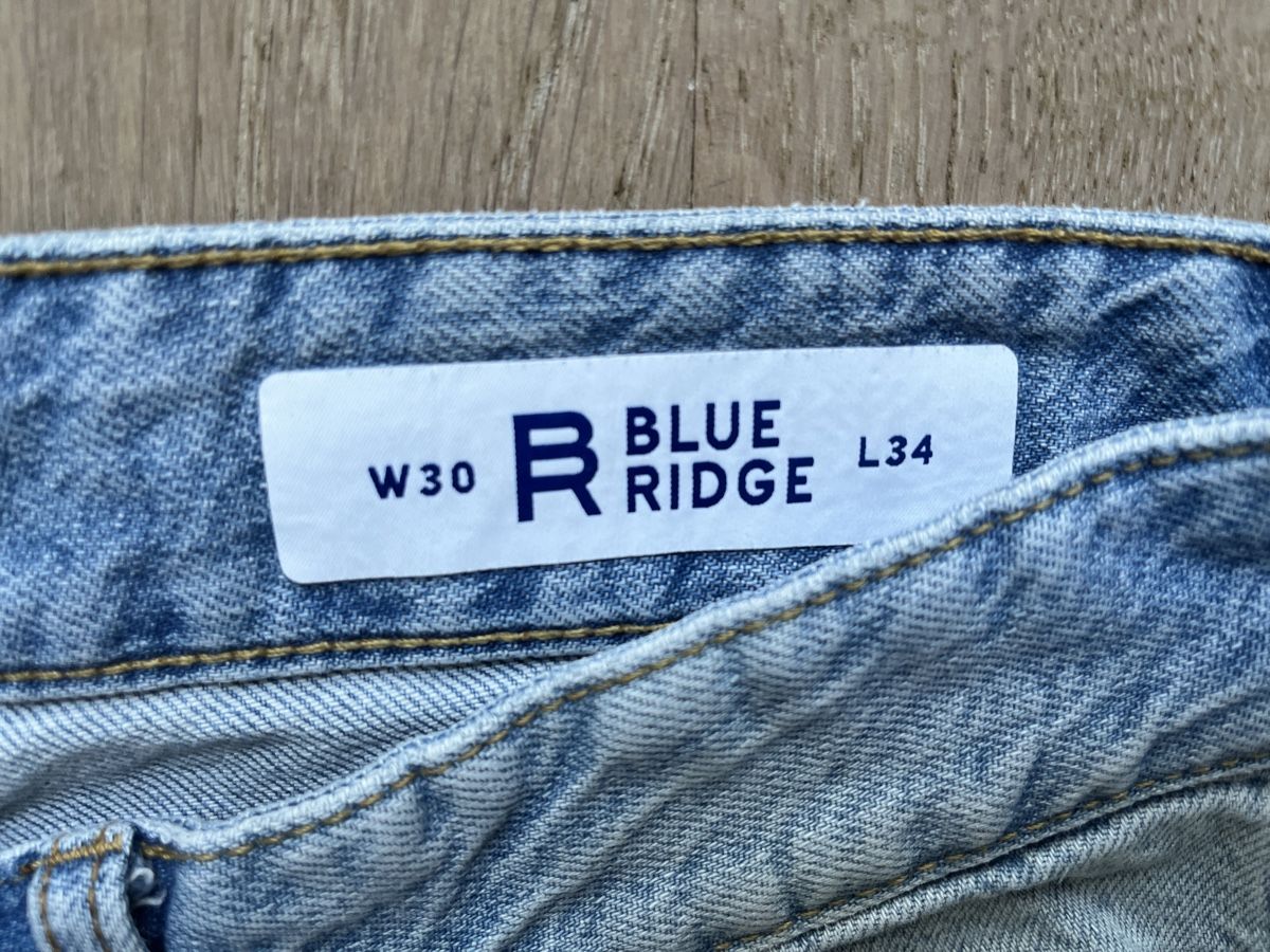 Pantaloni: vier Paar Jeans Gr. 30/34 (32) – Usato da Baar venduto da Healme 1