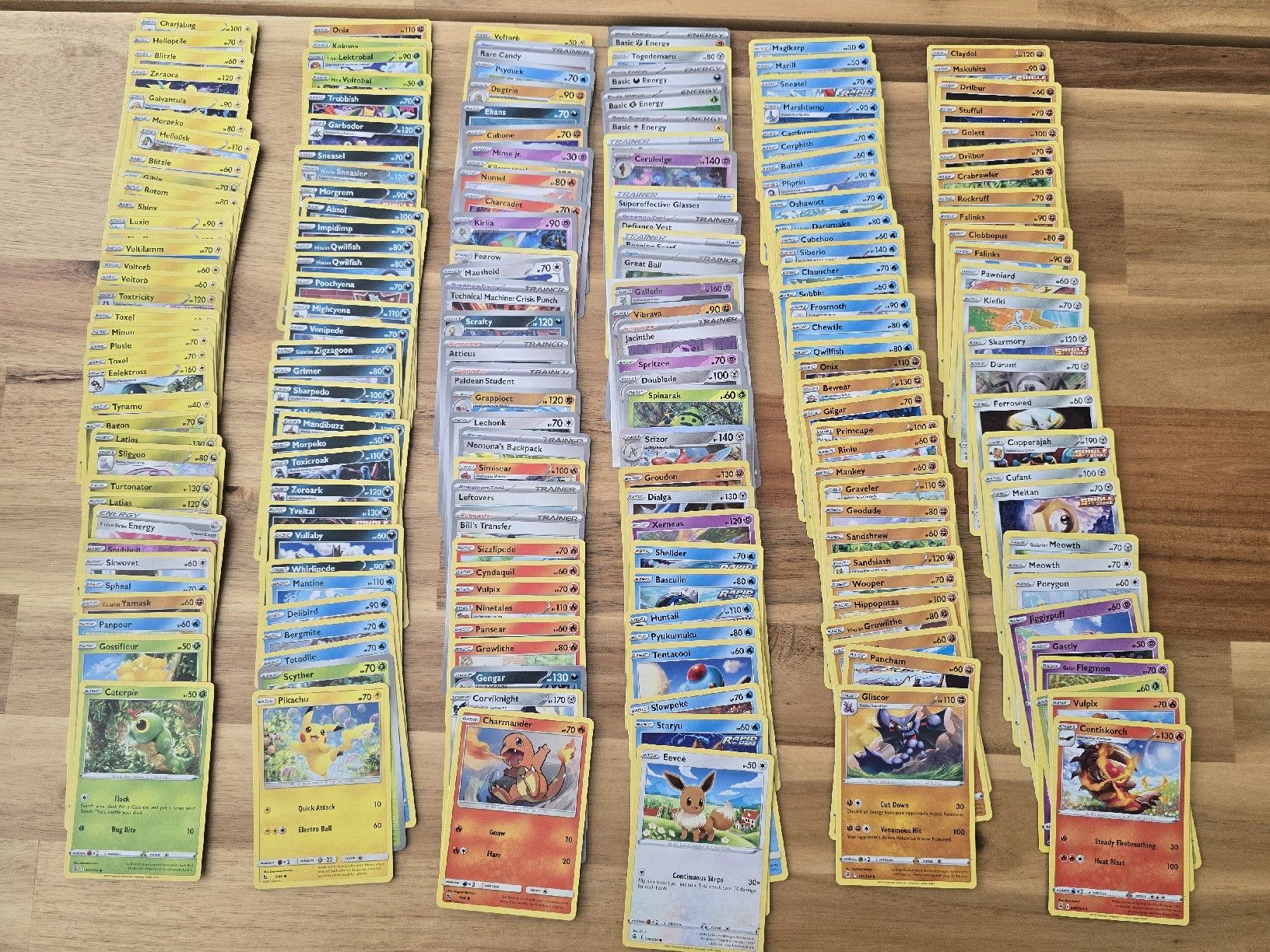 Pokémon Cartes à collectionner: 180 Pokémon Sammelkarten  – D'occasion à Zürich par Rinatin
