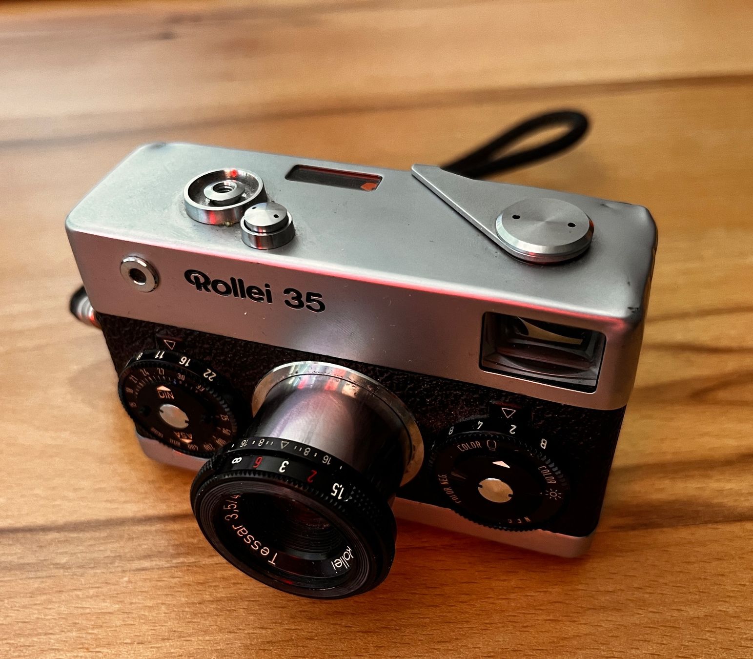 Rollei Kamera: Rollei 35 Tessar 3.5/40 Analogkamera – Gebraucht aus Arlesheim von Vinylpferd 1