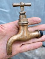 alter Messing Wasserhahn  von RN & Co ? 1/2 zoll?