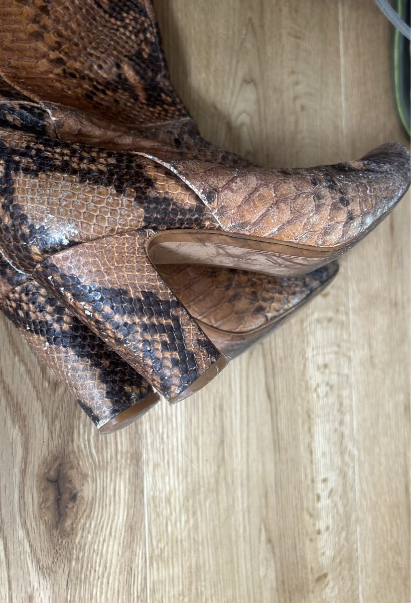 Zara Damenschuhe: Snakeskin look Boots, Block Heel 8cm – Gebraucht aus Thalwil von mar_pvx7 4