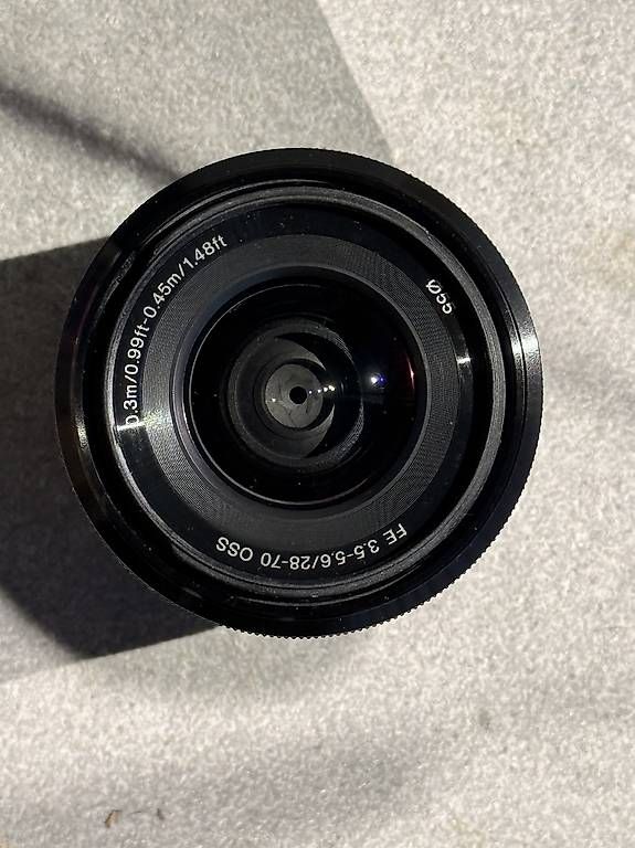 Sony Obiettivi: sony fe 28 70mm 3.5 5.6 – Nuovo (secondo la descrizione) da Meyrin venduto da kyam 1