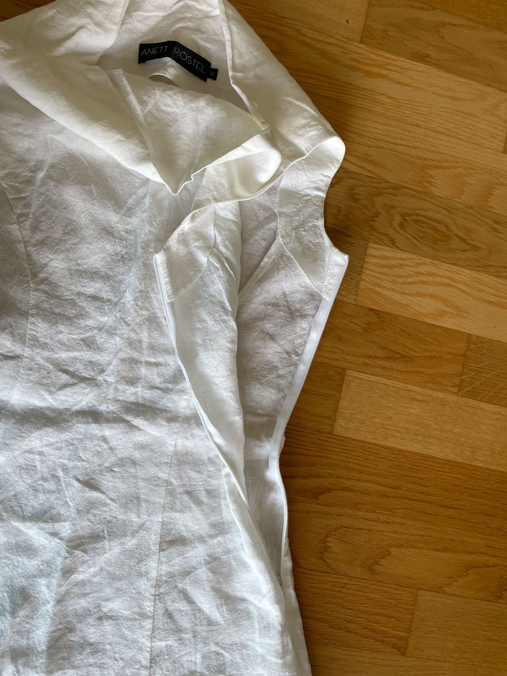 Robes: Leinenkleid einer Schweizer Designerin – D'occasion à Richterswil par IrynaL 3
