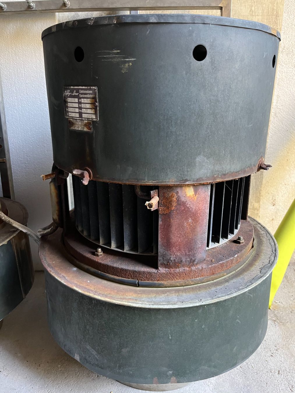 Ventilatoren: Kaminventilator Fitze – Gebraucht aus Neuägeri von Ws193