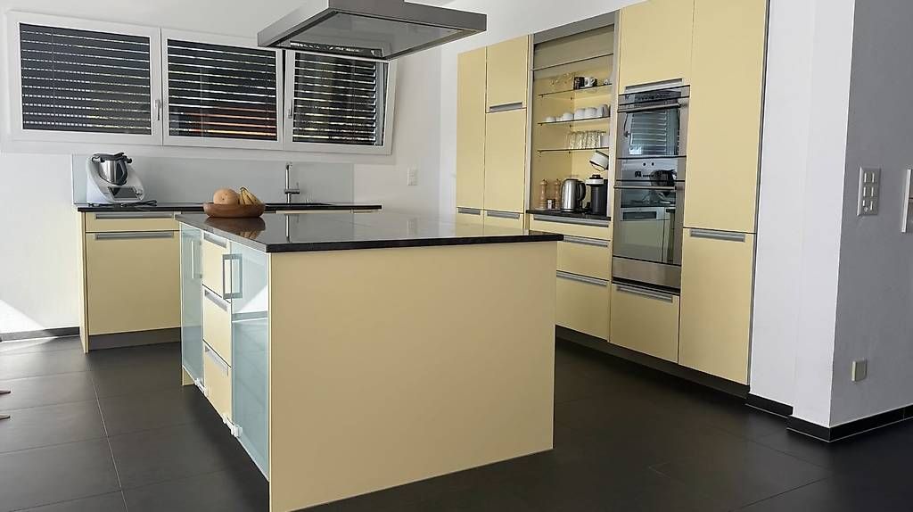 Cucine complete: Küche / Einbauküche komplett – Usato da Trimmis venduto da Save.C
