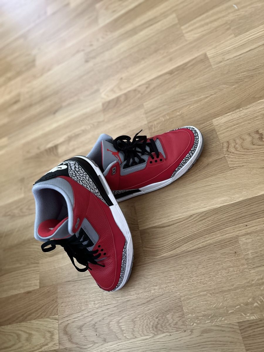 Jordan Scarpe da uomo: Air Jordan 3 Retro "Red Cement/Unite" – Usato da Fehraltorf venduto da Ashbperk 1