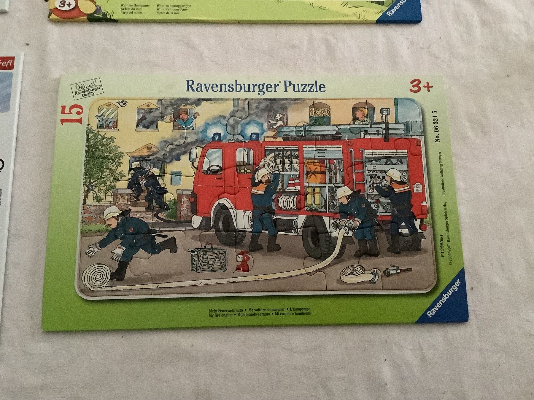Ravensburger Puzzle: 3 Ravensburger 1 Trefl Puzzle – Usato da Wädenswil venduto da Jsi.Z01 3