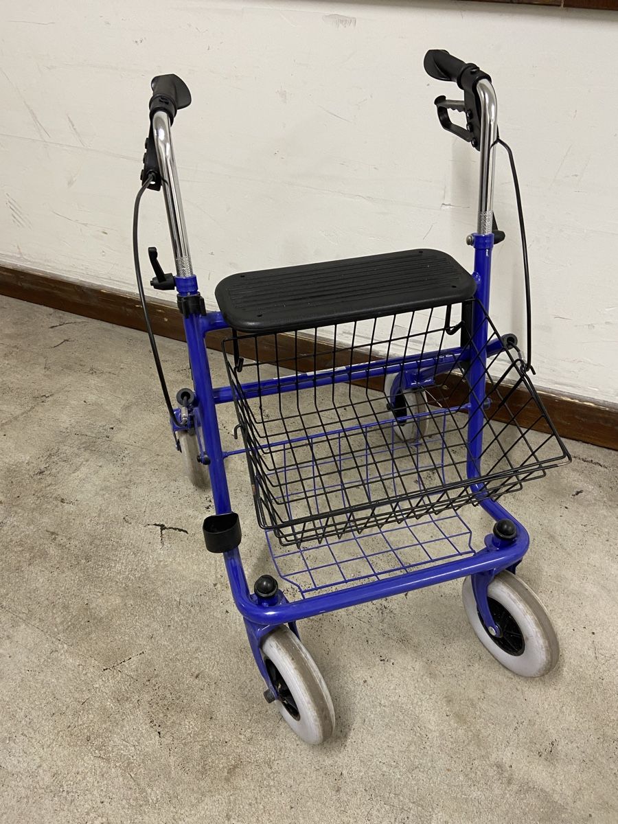 Gehhilfen:  Rollator mit Einkaufskorb – Gebraucht aus Dietikon von brocki-eyra 5
