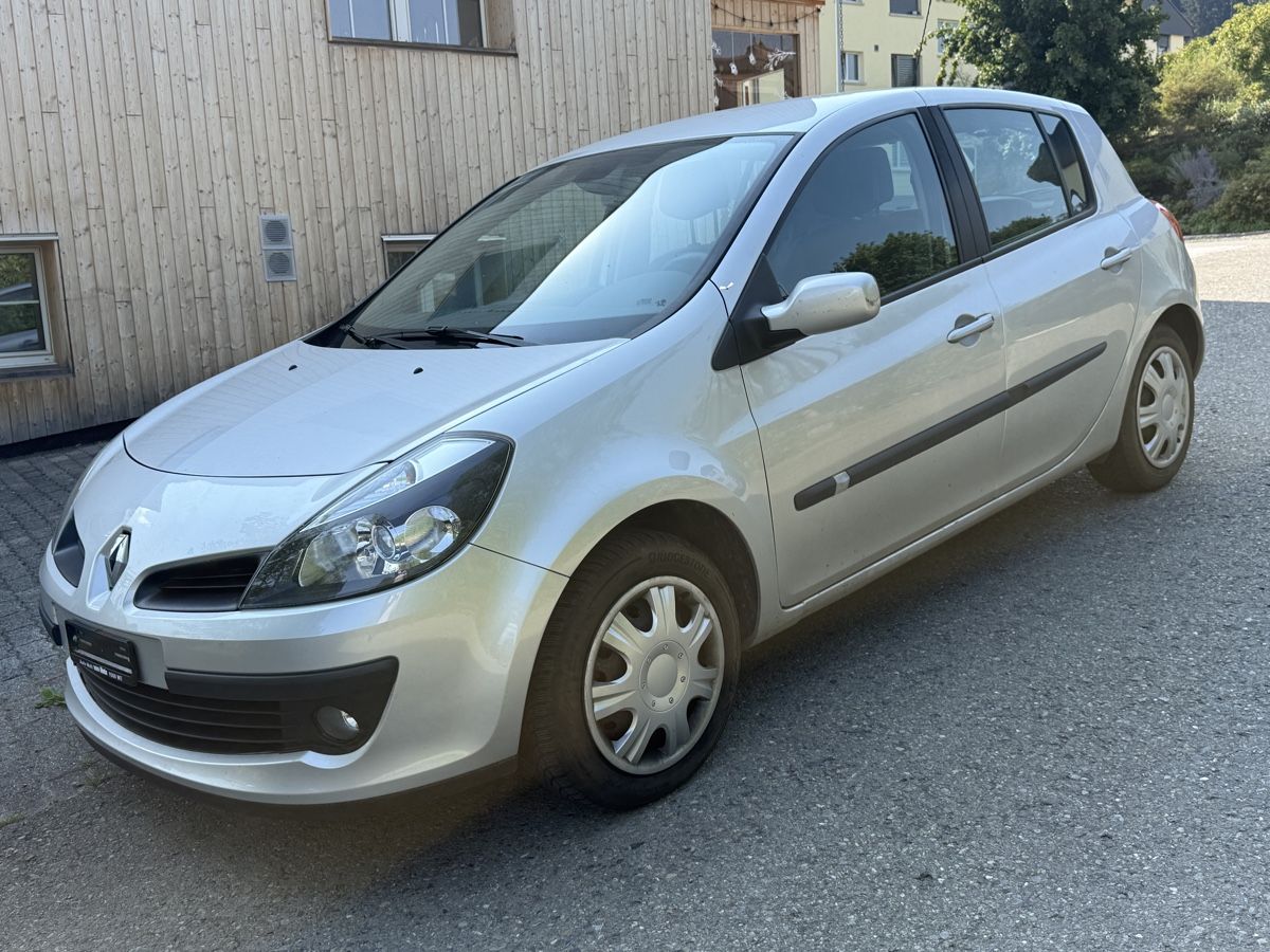Renault Automobili: Renault Clio 1.6 104632 Km. – Usato da St.Gallen venduto da nouah 3