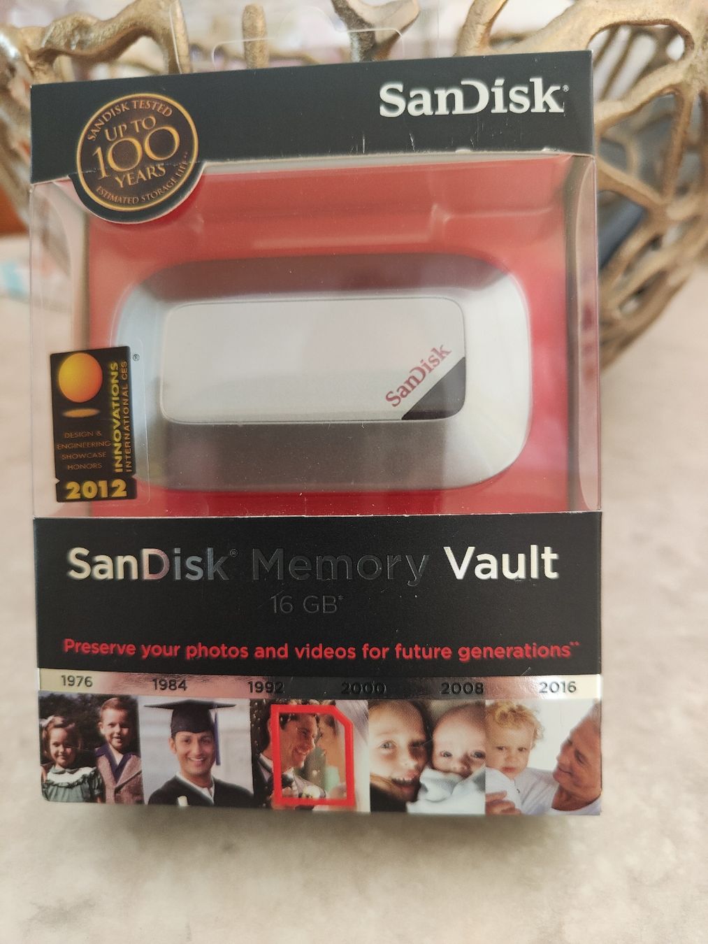 Sandisk USB Sticks: SanDisk Memory Vault 16GB, neu & originalverpackt! – Neu und originalverpackt aus Schlieren von bingo33 1