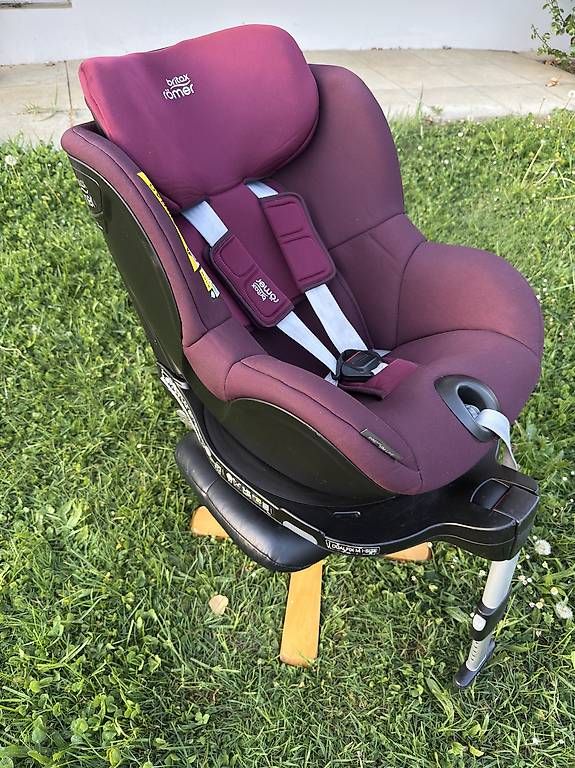 Seggiolini per auto: Britax Römer DUALFIX M I-SIZE – Usato da Männedorf venduto da mih_dv9h 1