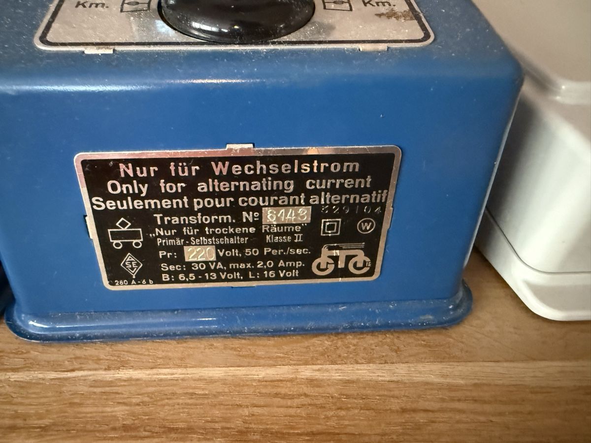 Modellini di ferrovie: Märklin Super Transformatoren 2x 280 A & 1x 32  – Difettoso da Goldach venduto da Messerguru 5