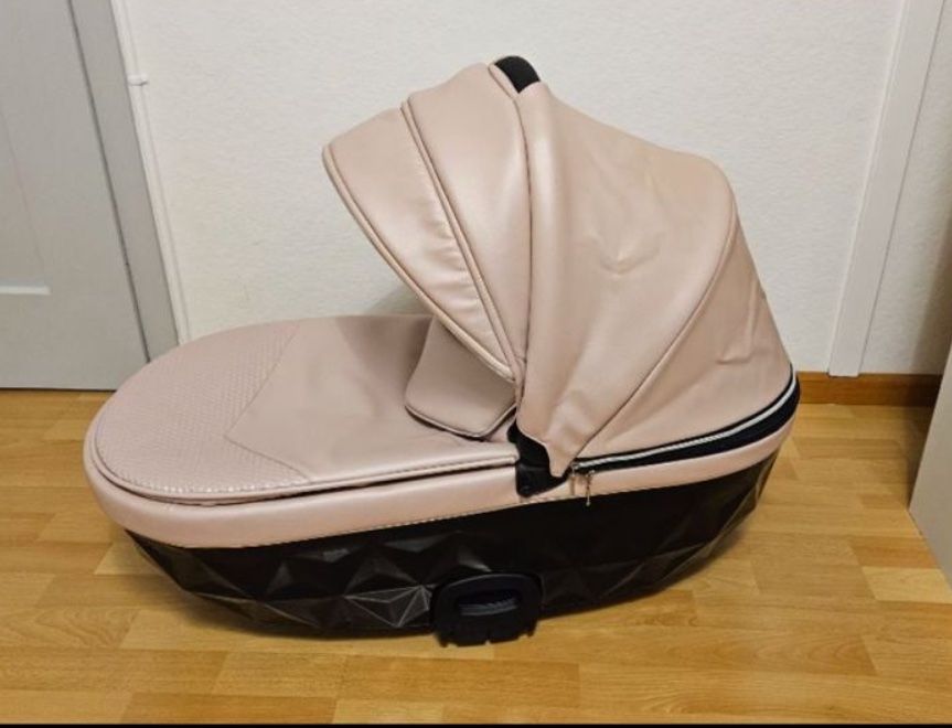 Carrozzine: DRINGEND !! Kinderwagen Junama(Preis verhandelbar) – Usato da Claro venduto da DeZeDo 3
