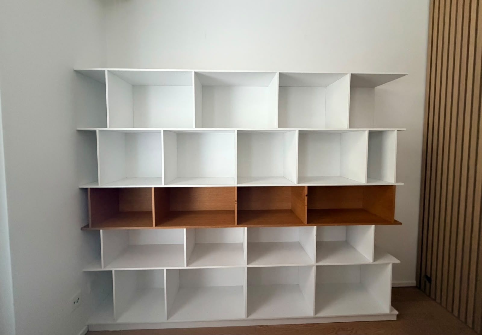 Scaffali: Bücherregal / Trennwand – Usato da Thalwil venduto da weiss_m
