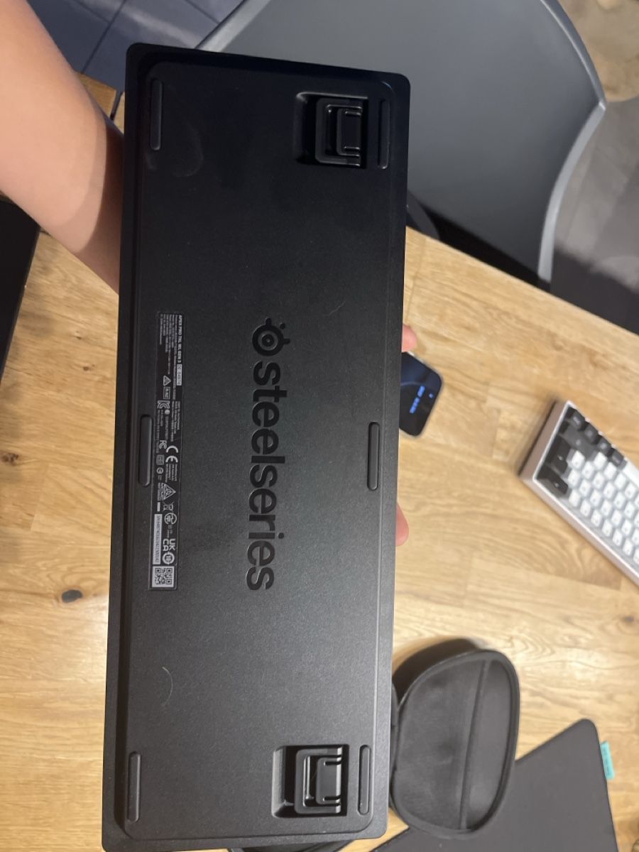 Steelseries Tastaturen: Steelseries Apex Prk TKL WL Gen3 2023 – Gebraucht aus Flawil von Poltis 2
