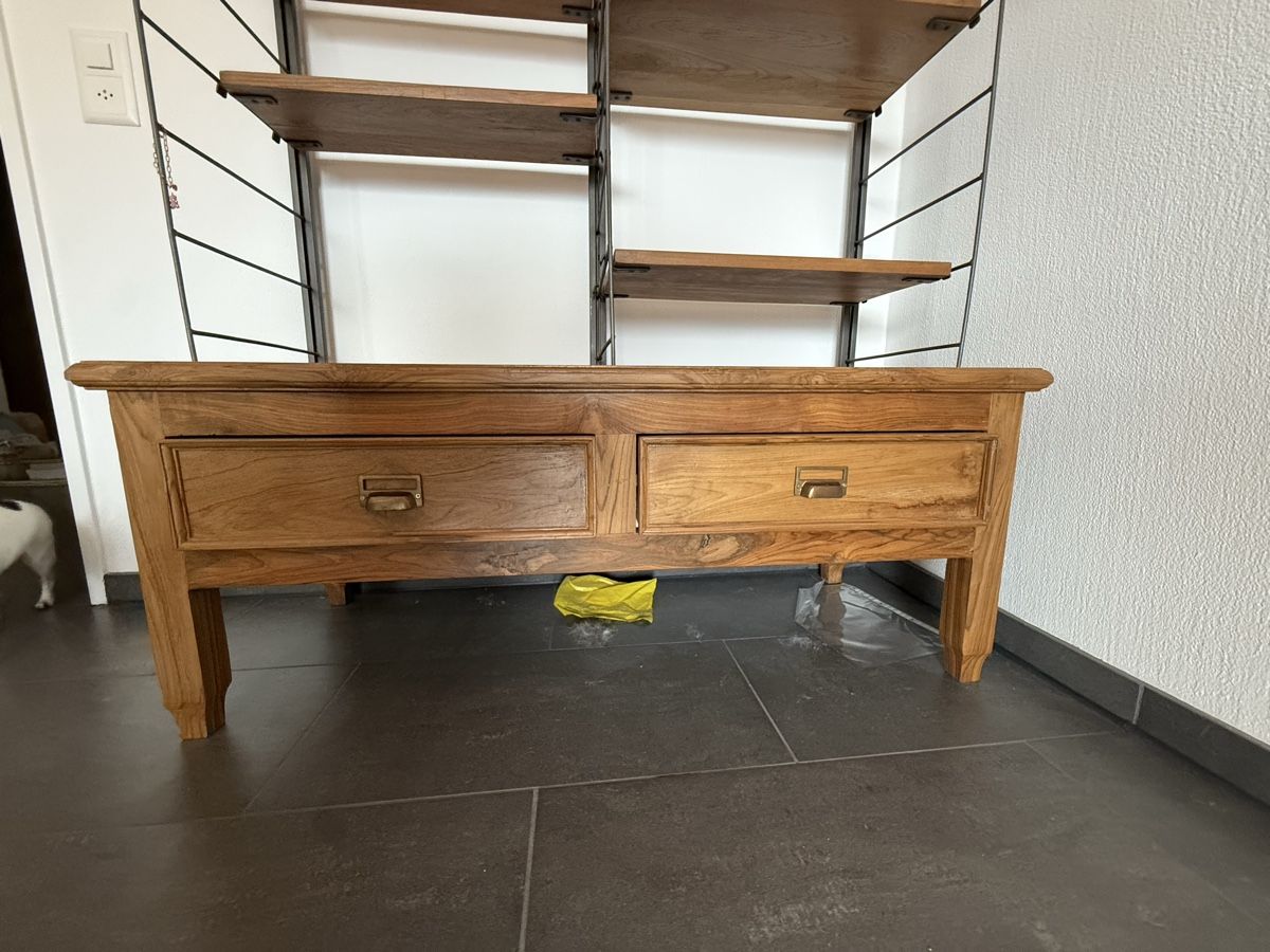 Étagères: Freistehendes Regal – D'occasion à Chur par pet_q7kd 1