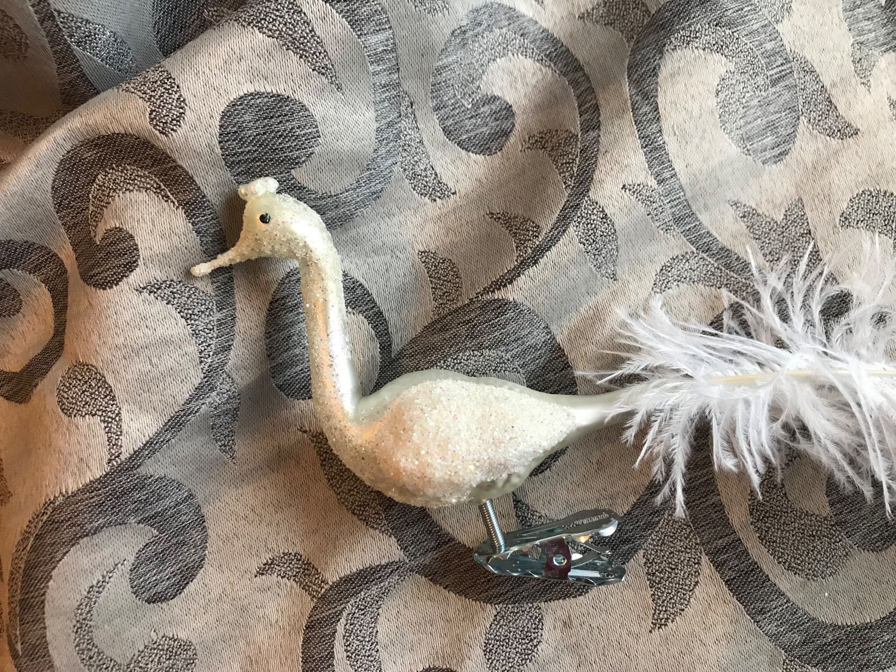 Tutte le decorazioni: elfenbeinfarbener Vogel, Pfau Schwan – Nuovo e nell'imballaggio originale da Alpnach Dorf venduto da marvo 2