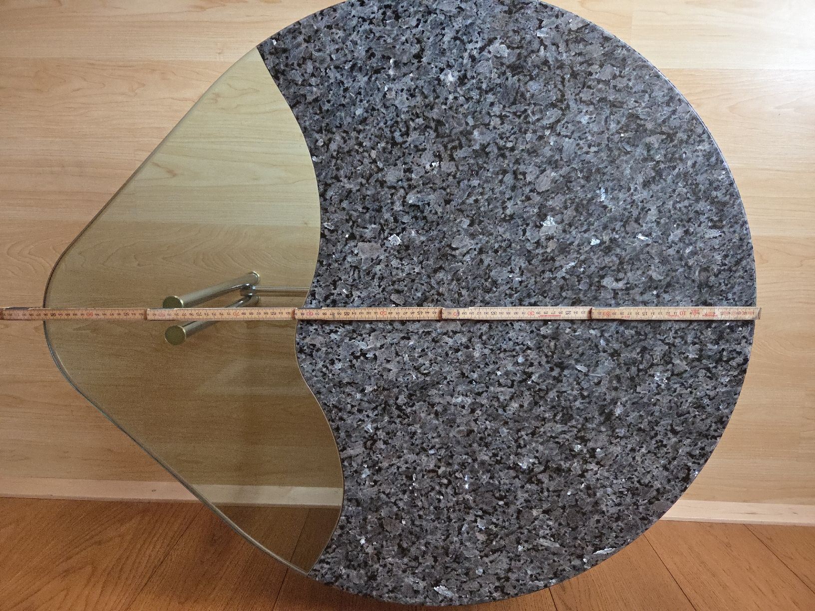 Tische: Salontisch aus Stein/Glas – Gebraucht aus Belp von Der_Belper 3