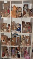 Viele Bären, Puppen etc.