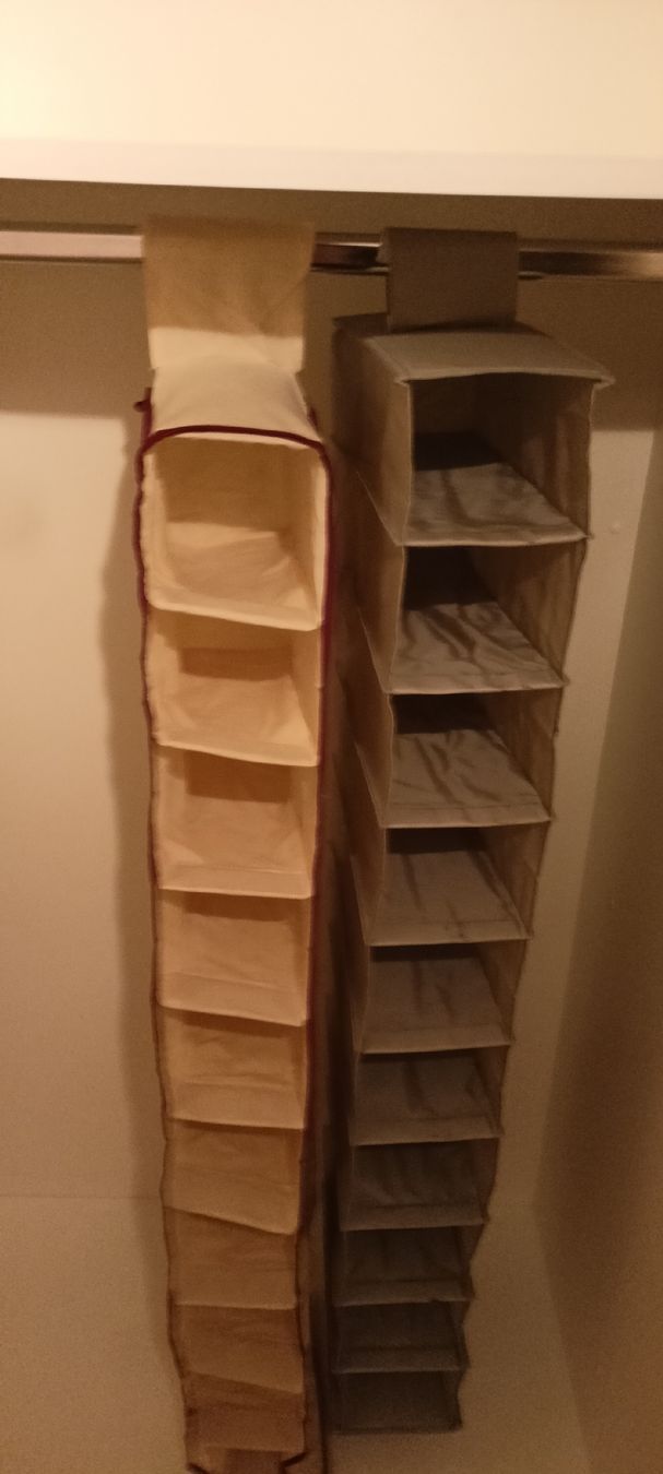 Altro in Decorazioni & Accessori: Pair de suspensions de chaussures pour armoire. – Nuovo (secondo la descrizione) da GENEVE venduto da goldforall 8