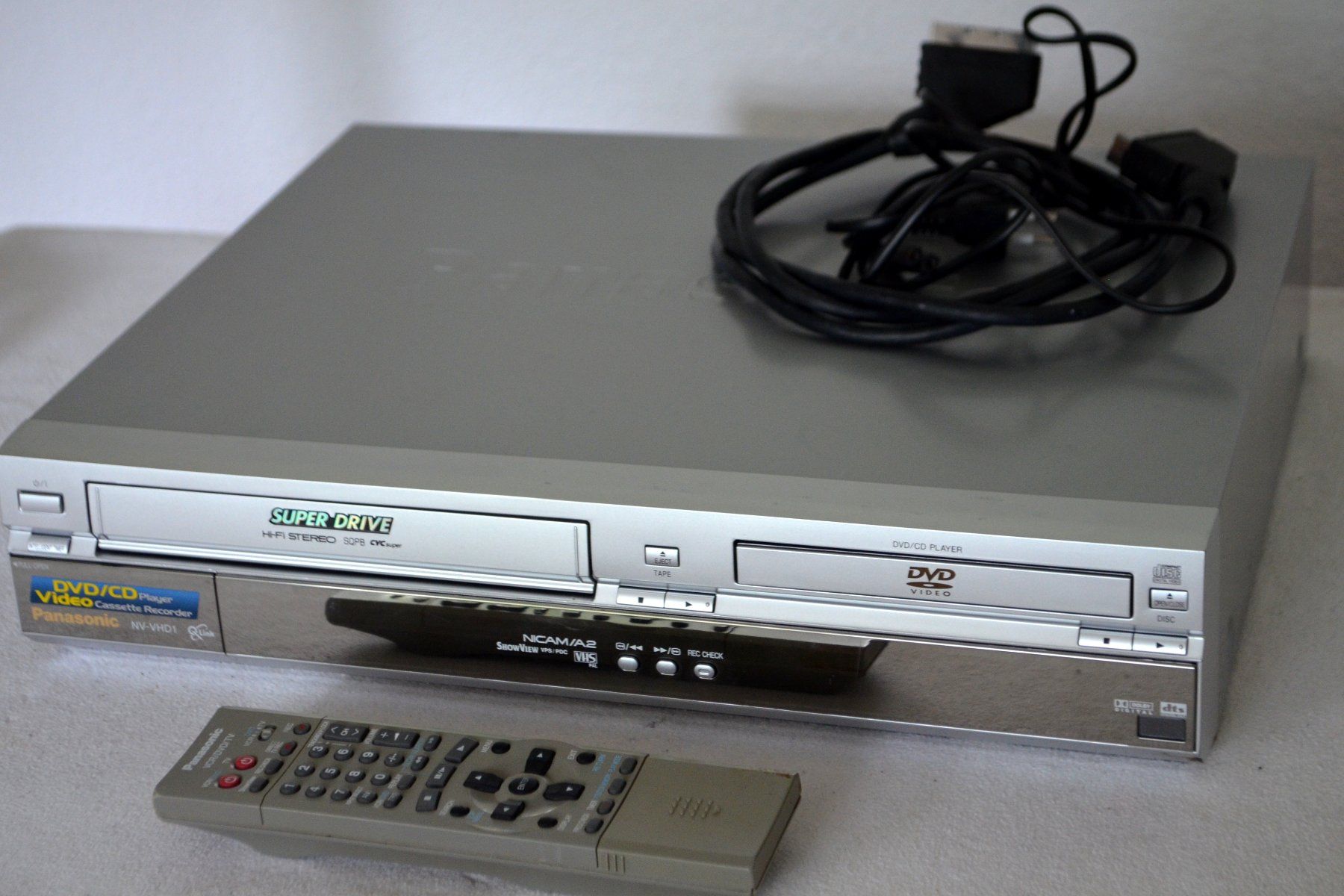 Panasonic Registratori: Panasonic NV-VHD1EC  Combo DVD / VHS – Usato da Collonges venduto da arashee 1