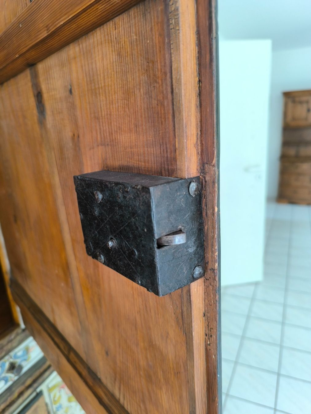 Armadi: Bemalter Bauernschrank 18Jht – Usato da Riehen venduto da tin_yx6j 6