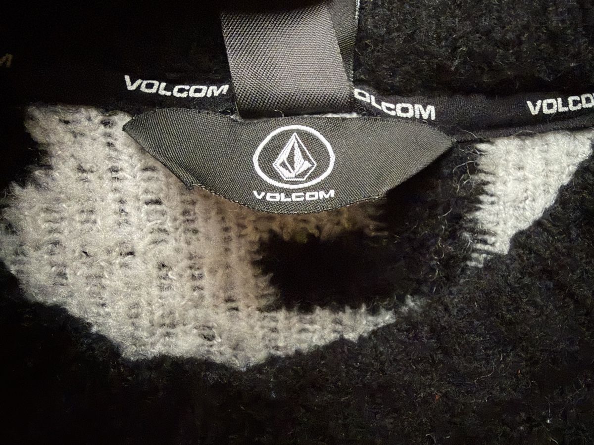 Pulls & Sweat-shirts: Volcom pullover  – D'occasion à Zürich par Evegallucci 4