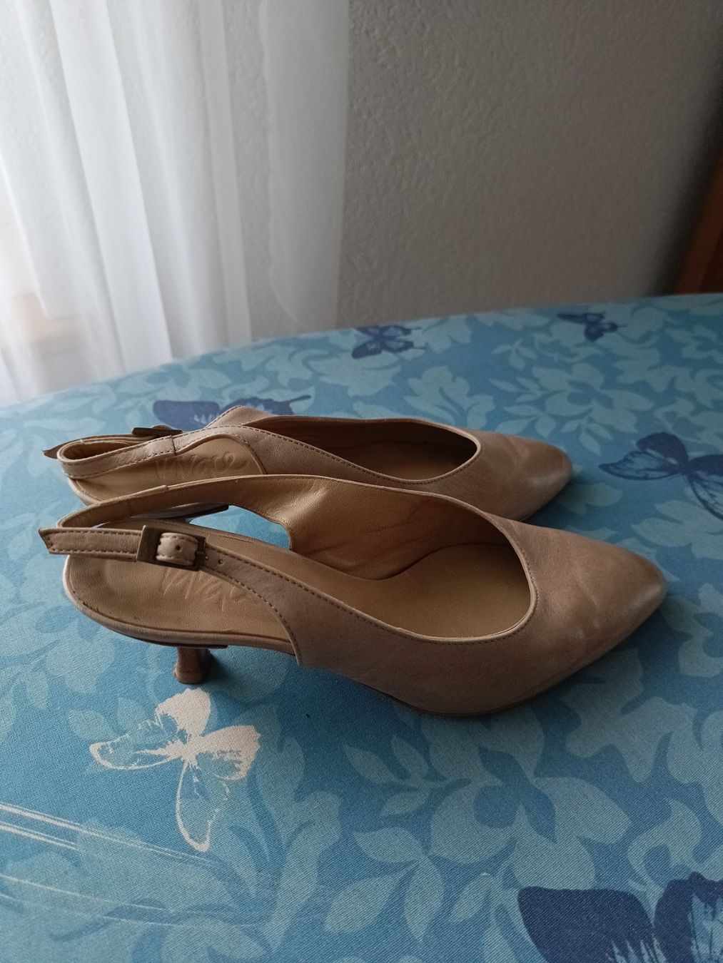 Scarpe da donna: Damen Vivace Leder Sandale – Usato da Schwyz venduto da Francesca54 4