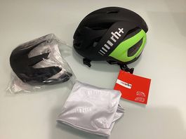 Nuovo casco Rh+