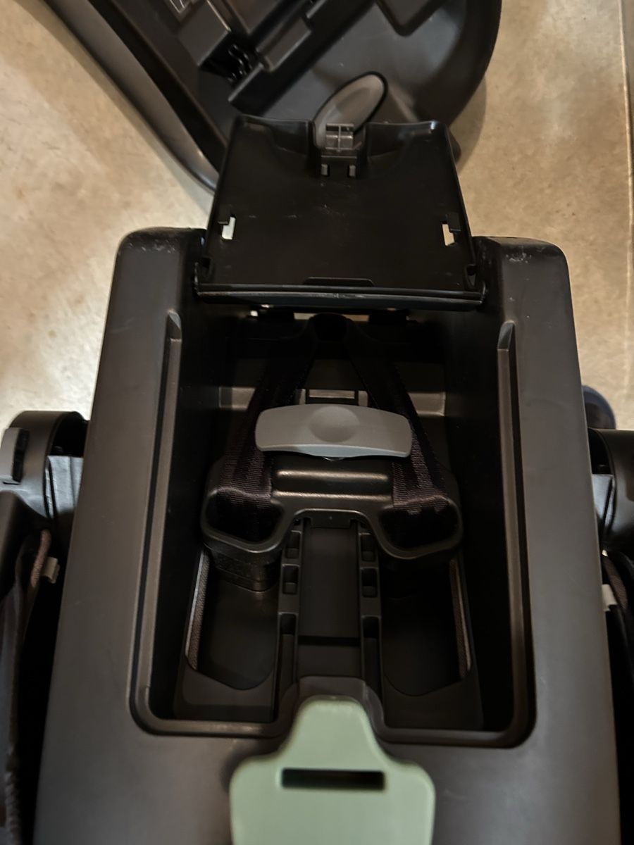 ABC Design Auto-Kindersitze: Babyschale mit Isofix-Basisstation – Gebraucht aus Gerzensee von Itali03 3