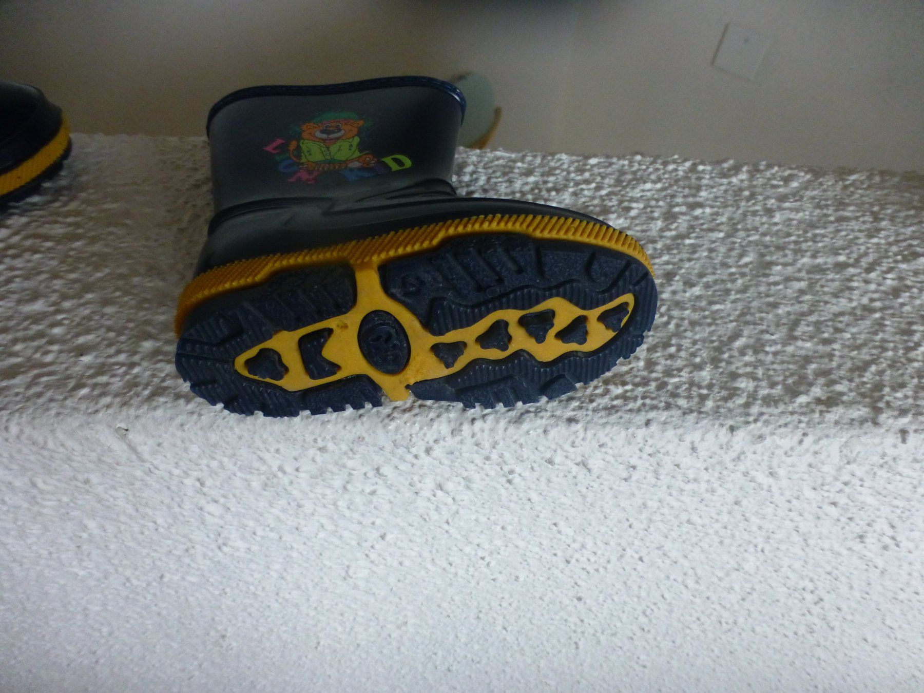 Scarpe per ragazzi: Kinderstiefel mit Pelz gefüttert – Usato da Hergiswil NW venduto da annettelia 1