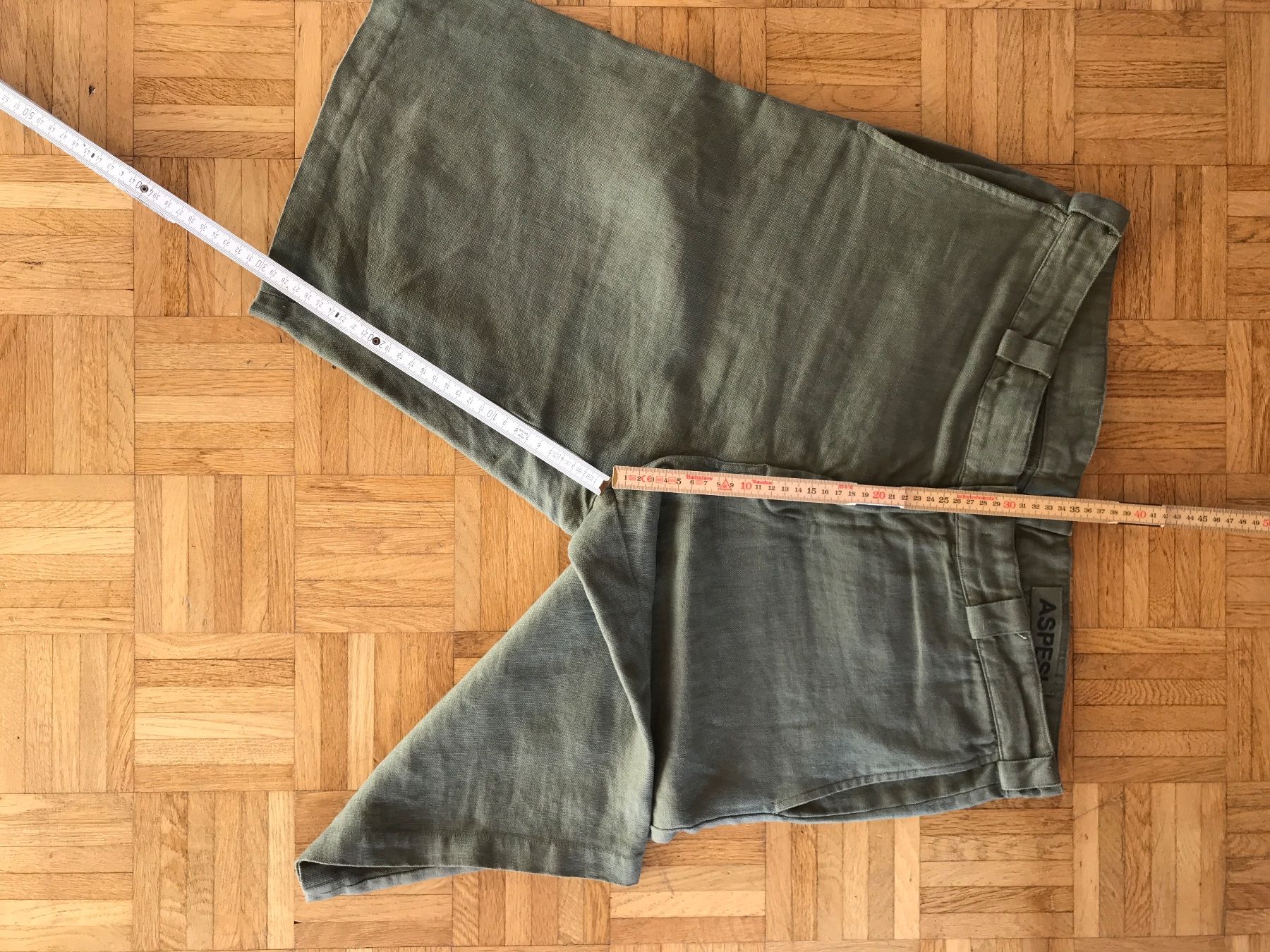 Aspesi Pantaloni: ASPESI Leinen Shorts Grösse 52, neuwertig – Nuovo (secondo la descrizione) da Basel venduto da gab_sy56 7