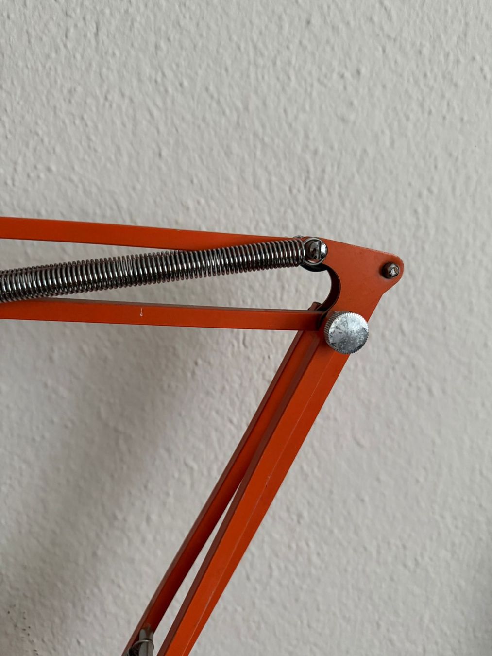 Lampade: gelenkarmleuchte, scherenarmleuchte – Usato da dietikon venduto da brunosbroki 6