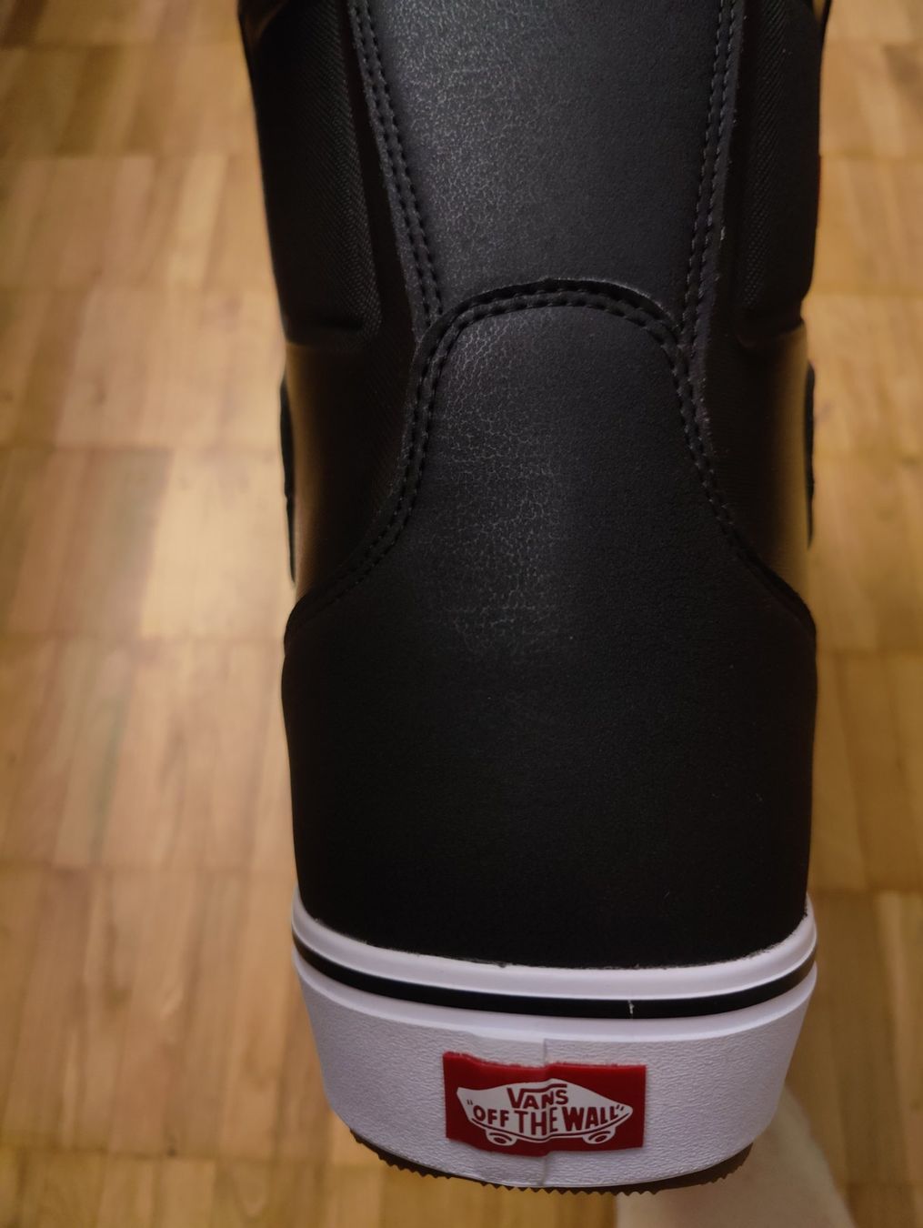 Chaussures hommes: Vans Snowboard Boots – D'occasion à Zürich par Caeirop 6