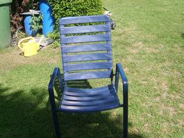 Hochlehnige Gartenstühle
