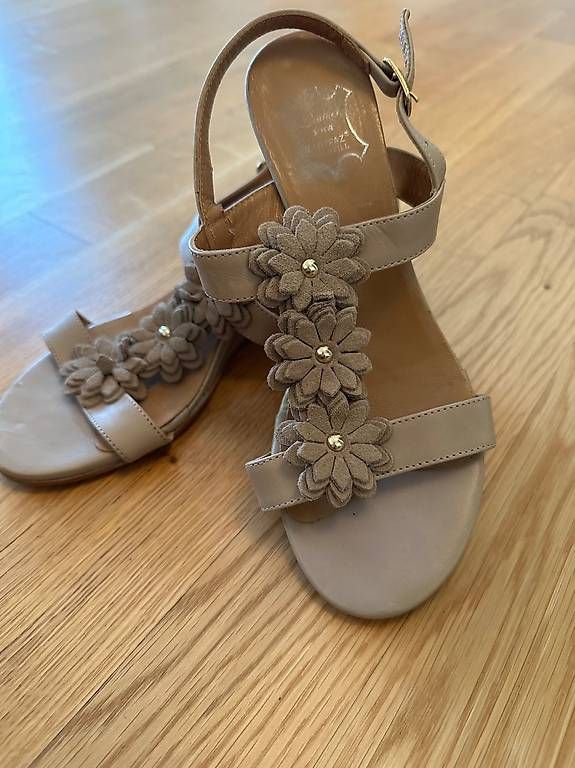Damenschuhe: Ledersandalen 36 – Gebraucht aus Rothenburg von wer_g9fd