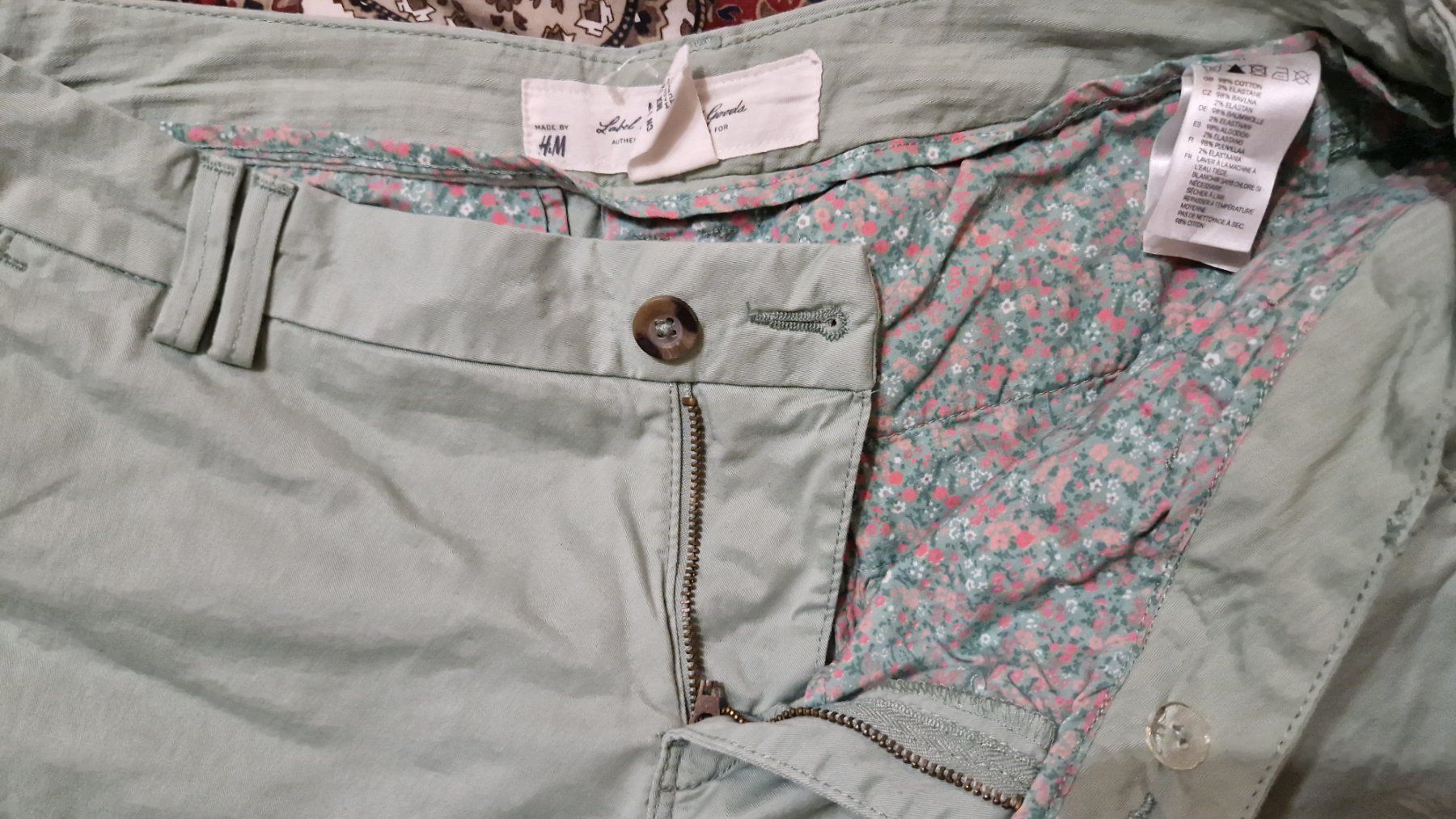 H&M Pantaloni: Blassgrüne Chino-Hose – Nuovo (secondo la descrizione) da Oberengstringen venduto da Sheera7 2