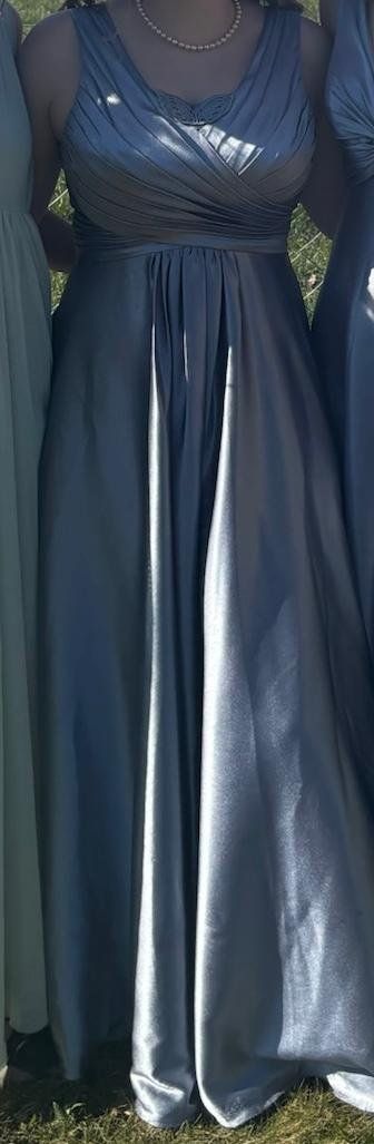 JJ’s House Kleider: Brautjungfernkleid – Gebraucht aus Spiez von Simri1