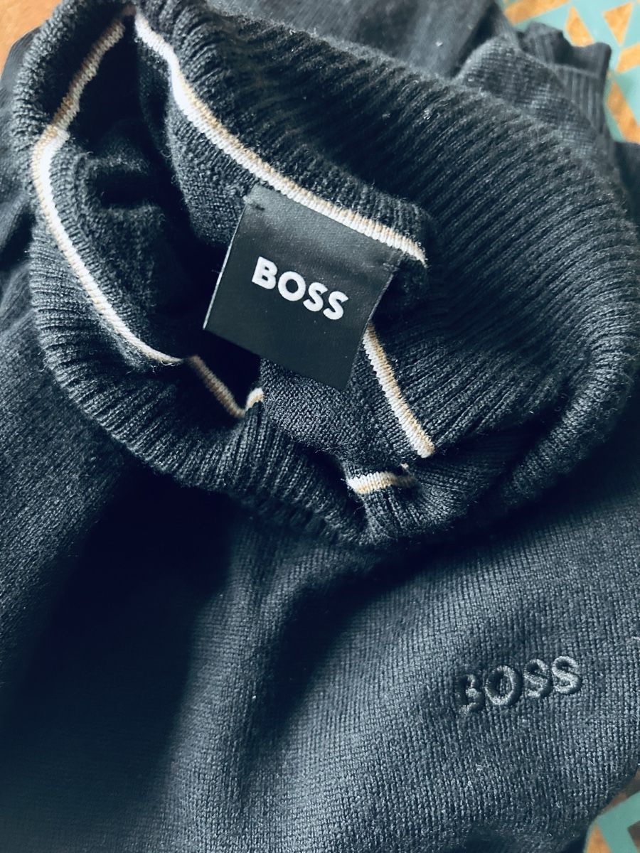 Hugo Boss Maglioni & Felpe: BOSS Rollkragenpullover aus Schurwolle M – Usato da Bülach venduto da Snip4u 1