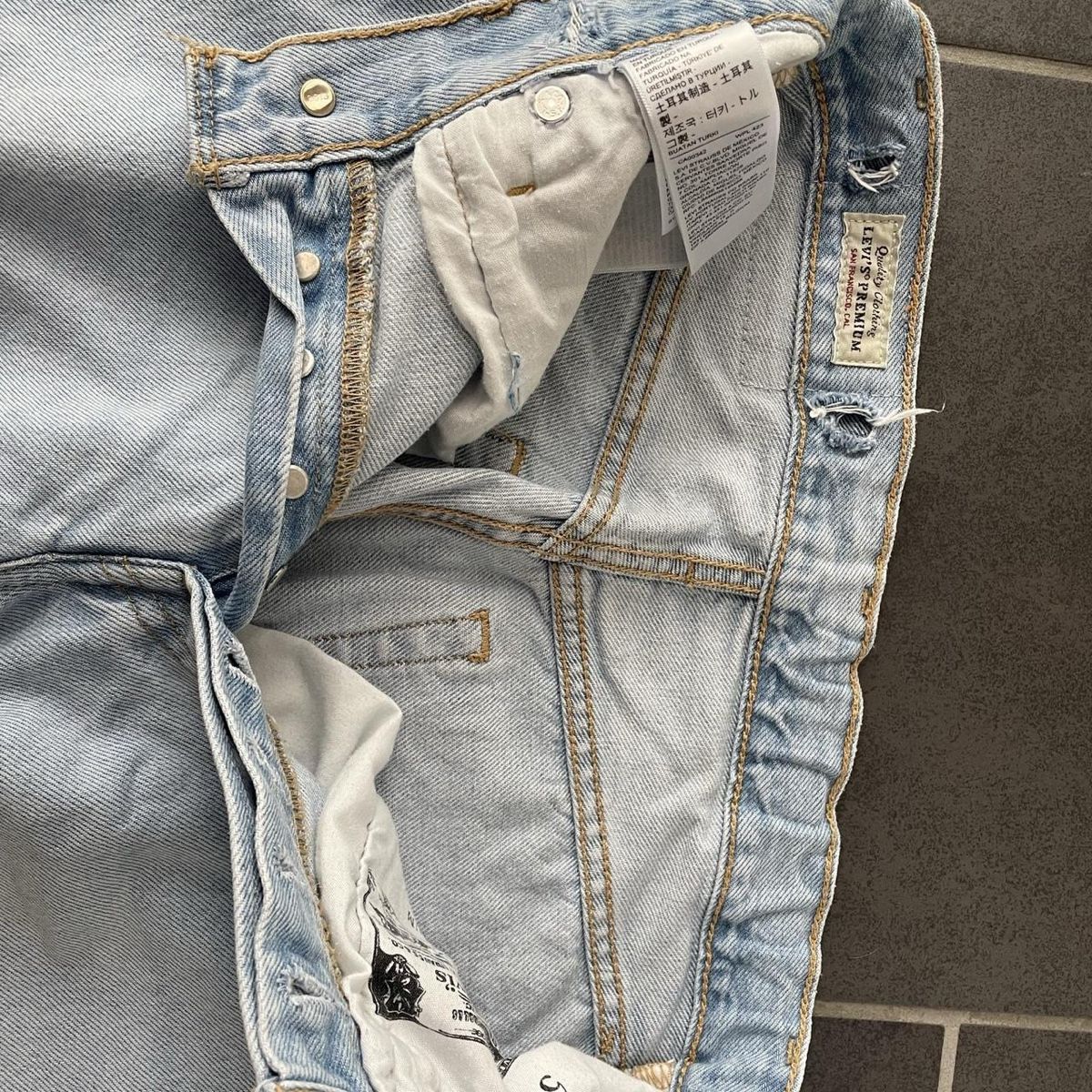 Jeans: Levis Hose – Usato da Herznach venduto da Enya_m26 1
