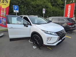 MITSUBISHI ECLIPSE CROSS / 2020 / KM 129999 /4x4 / AUTOMATIK